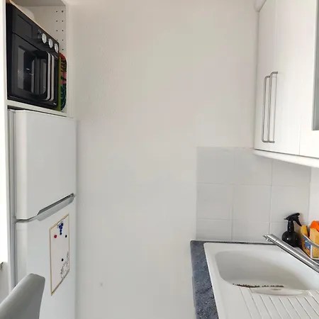 Tres Beau 28m2 Dans De Standing Avec Piscine Appartement